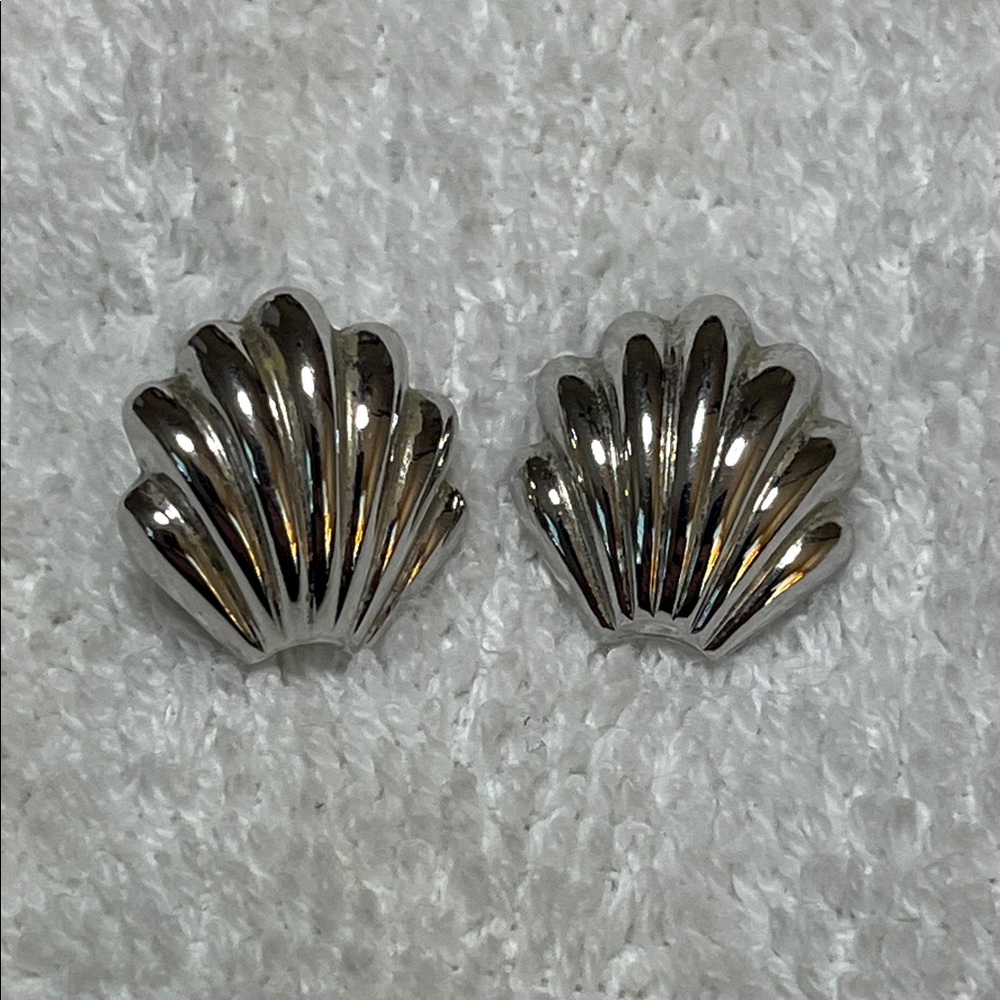 Monet‎ Shimmering Silver Tone Scallop Shell  Earrings